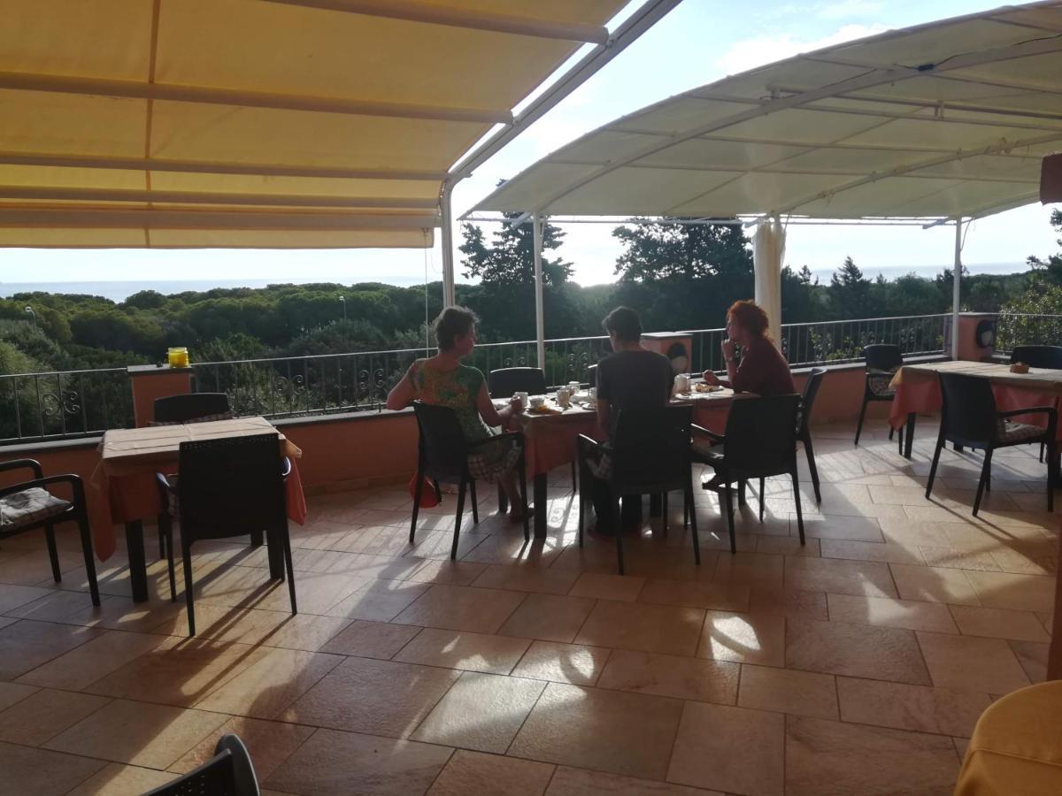 Hotel Villa Campana Cala Liberotto Bagian luar foto