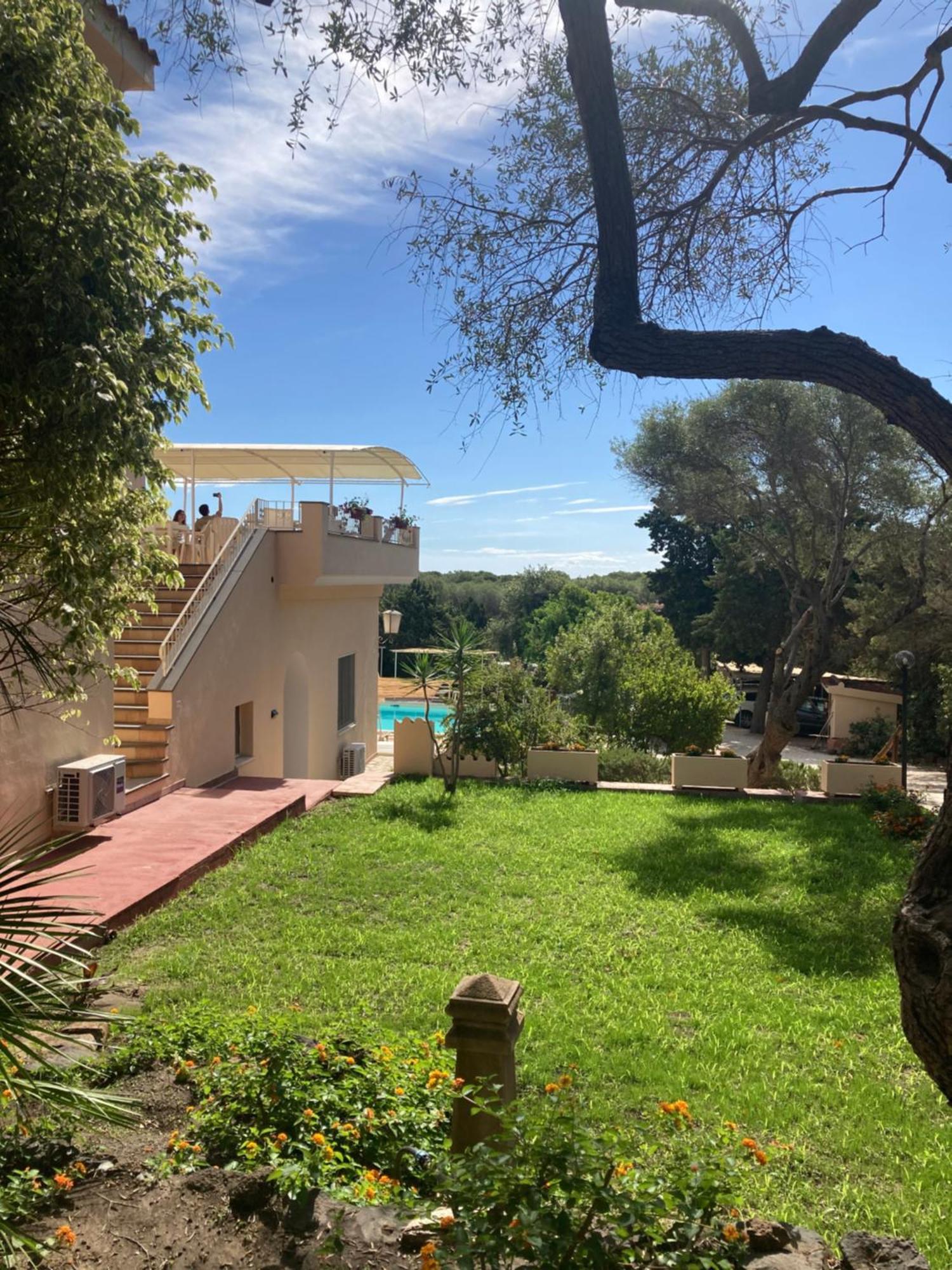 Hotel Villa Campana Cala Liberotto Bagian luar foto