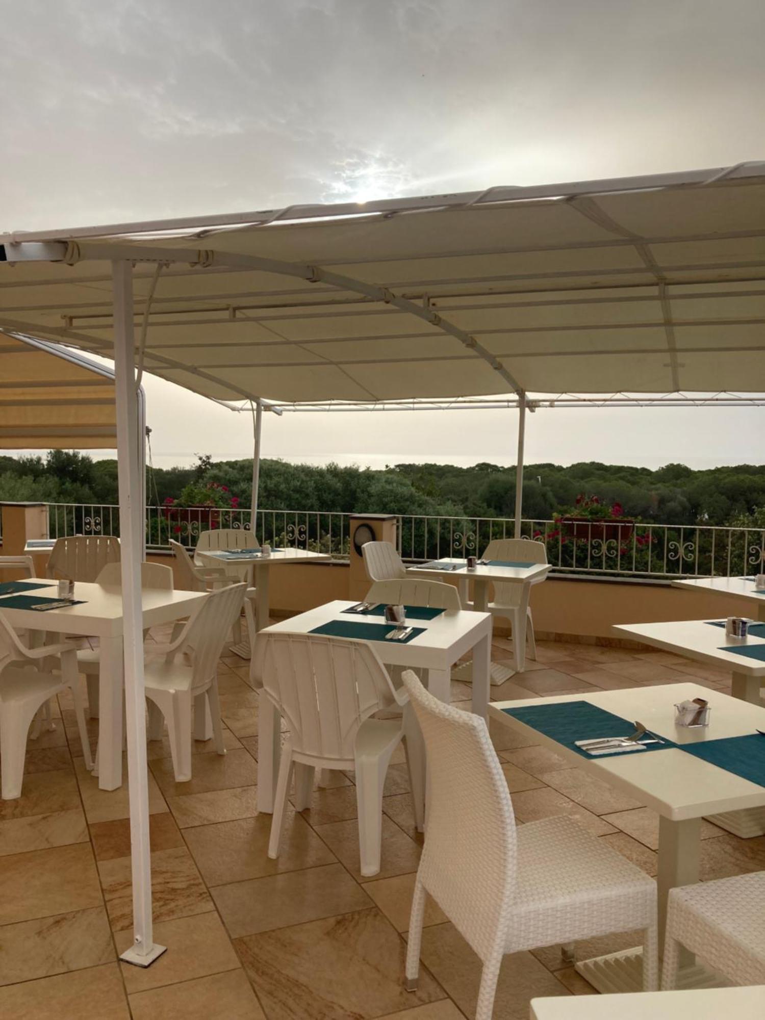 Hotel Villa Campana Cala Liberotto Bagian luar foto
