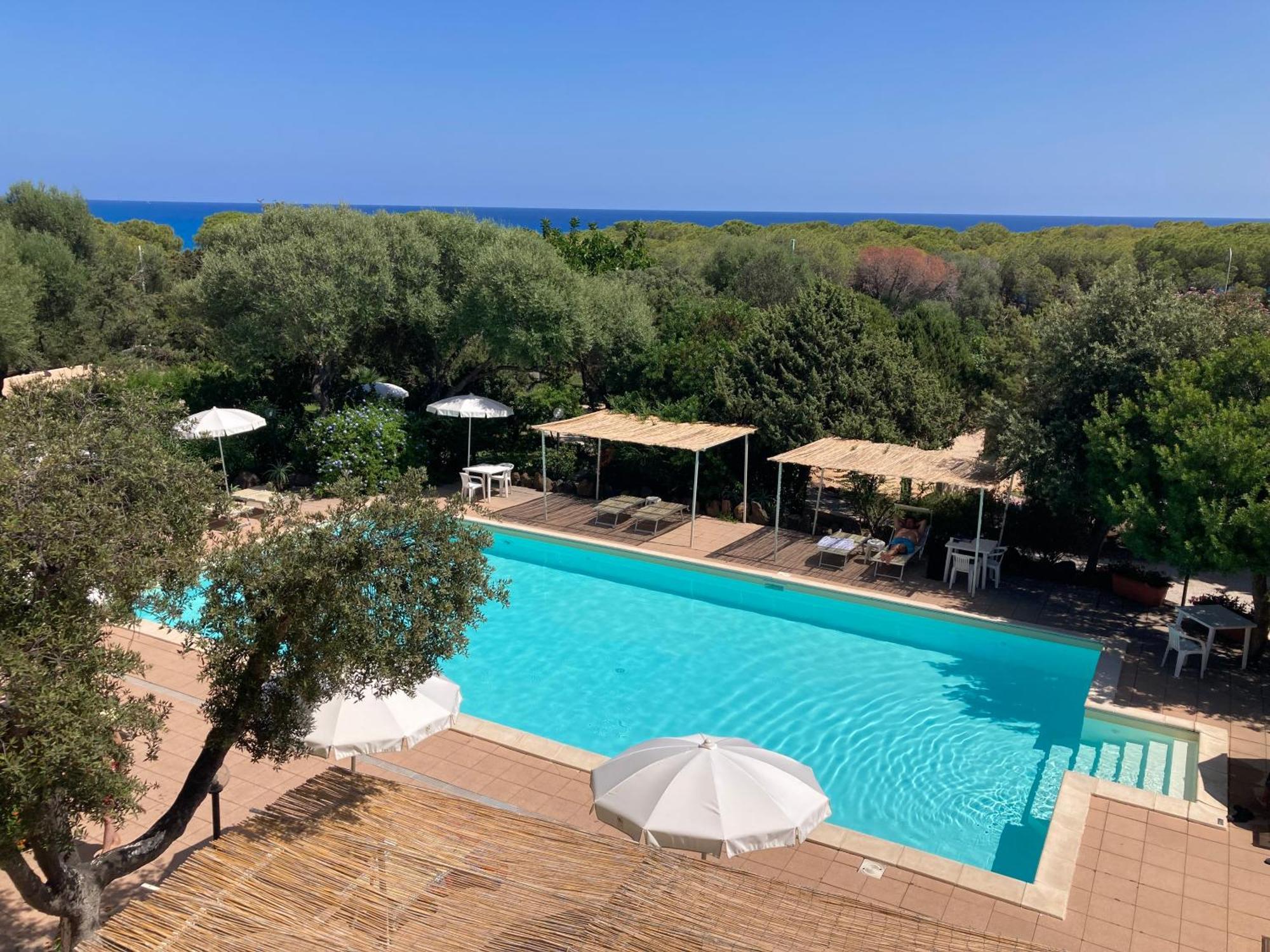 Hotel Villa Campana Cala Liberotto Bagian luar foto