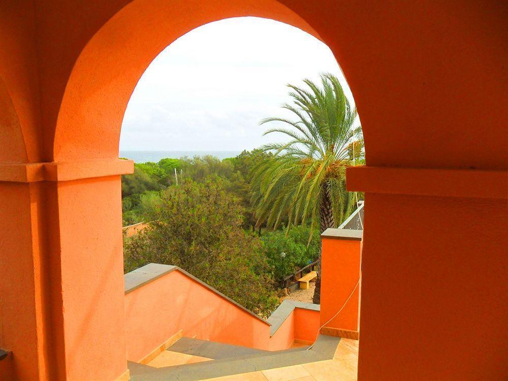 Hotel Villa Campana Cala Liberotto Bagian luar foto